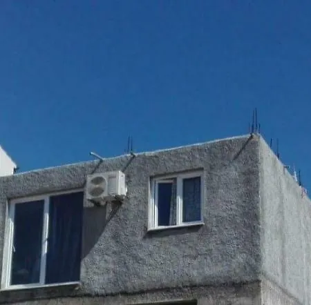 Anka Hvar * 赫瓦尔